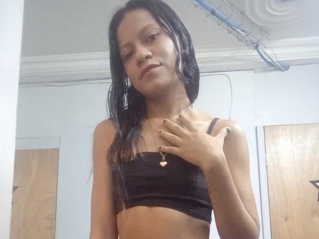 MonnicaBella - Sexe cam en vivo - 25861593