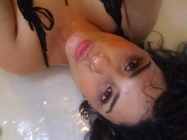 MoserratRouse - Live porn &amp; sex cam - 25866121