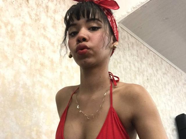 EmaGarces - Live sex cam - 25869585