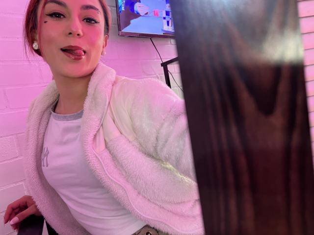 AmyStreetwise69 - Live porn &amp; sex cam - 25873489