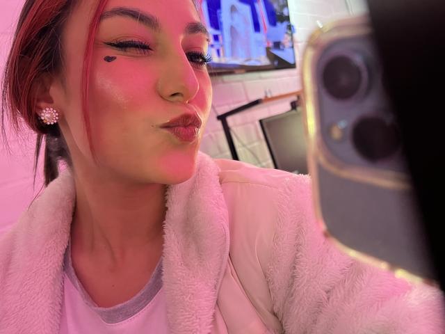 AmyStreetwise69 - Live sex cam - 25873493