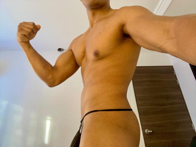 CarlosSmith - Live Sex Cam - 25876605