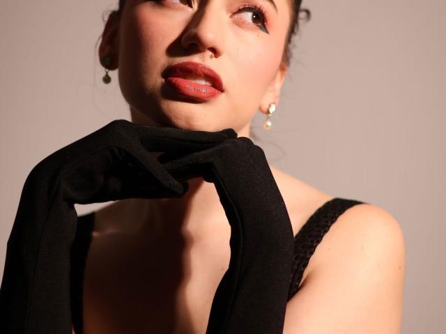 ElizaCanterville - Live sex cam - 25890481