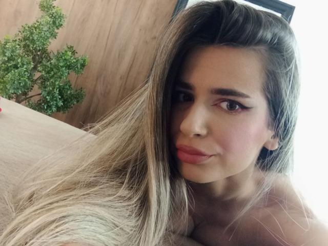 SofiBerry - Live Sex Cam - 25892285