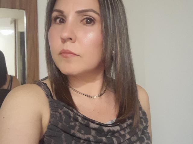 AdelaShery - Live porn &amp; sex cam - 25894205