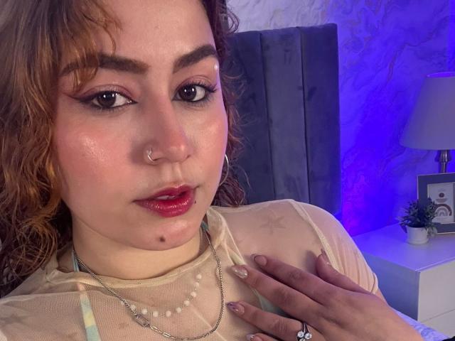 AdelaTaylor - Live porn &amp; sex cam - 25897129