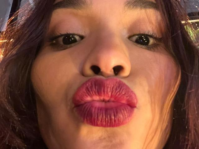 LeaKlarck - Live sex cam - 25897821