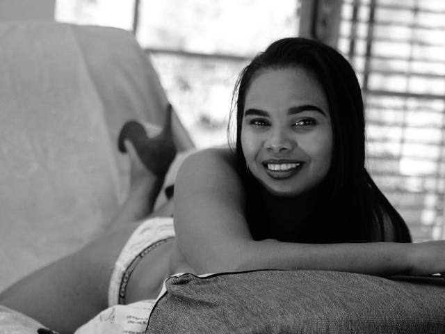 Charnelles - Live sex cam - 25905153