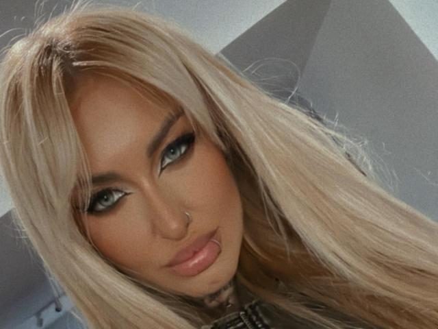 SinnersMuse - Live porn &amp; sex cam - 25905761