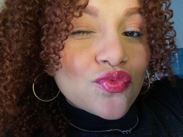 YeraCarey - Live porn &amp; sex cam - 25905917