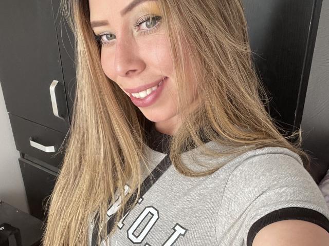 JennyLawry - сексуальная веб-камера в реальном времени - 25907625