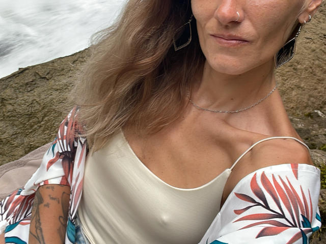 DaneeSoHot - Porno na żywo i seks kamera - 25908773
