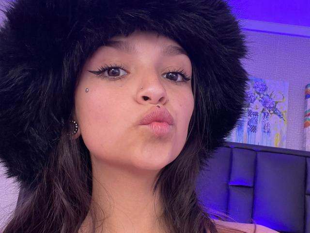 MarietteJones - Porno na żywo i seks kamera - 25909177