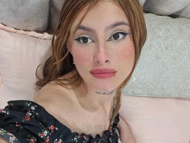 AliciiaMiller - Live porn &amp; sex cam - 25909905