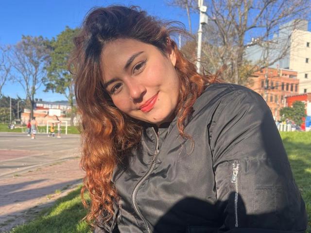 AdelaTaylor - Live sex cam - 25911229