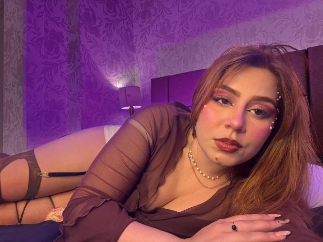 AdelaTaylor - פורנו בשידור חי ומצלמת סקס - 25911617
