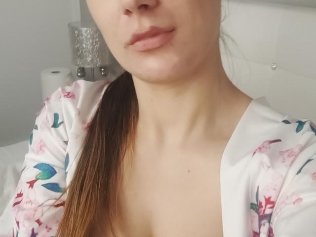 JuliaHuntis - Live porn &amp; sex cam - 25915337