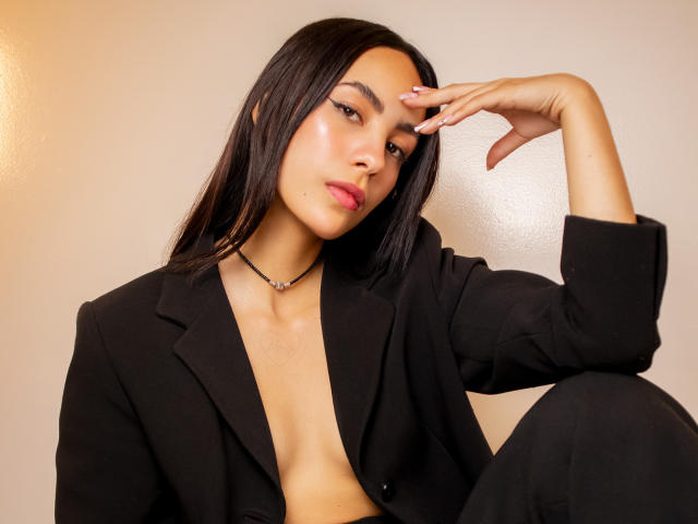 AitanaJohns - Live sex cam - 25920113