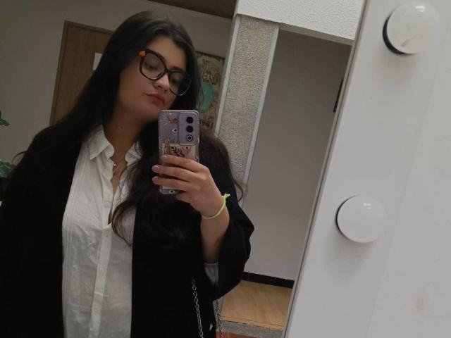 ZoeThoms - Live porn &amp; sex cam - 25921425