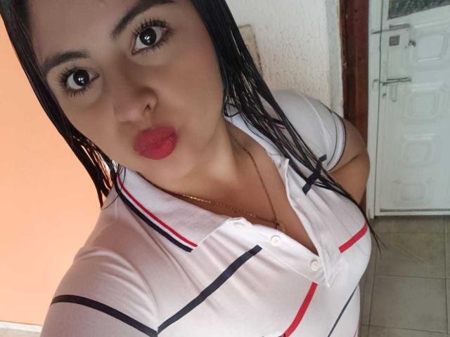 CharlotteSilvie - Live sexe cam - 25924921