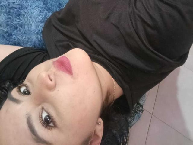 CharlotteSilvie - Live sexe cam - 25924941
