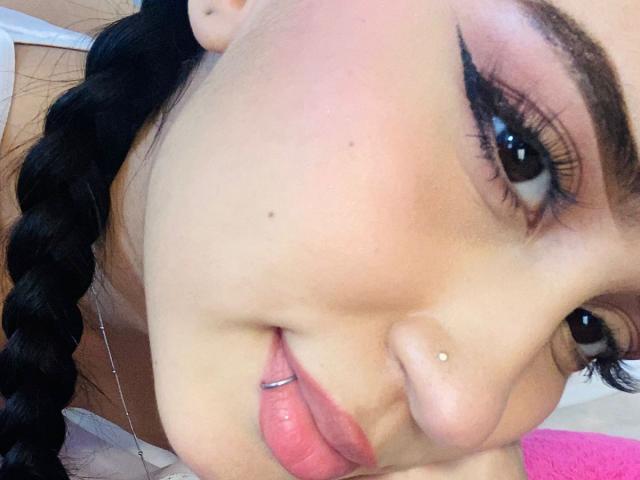 AnnaTorress - Live porn &amp; sex cam - 25925697