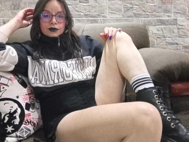 EvangelineJones - Live porn &amp; sex cam - 25928925