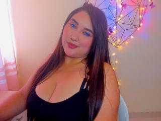 MadeleineDeveraux - Live porn &amp; sex cam - 25930085