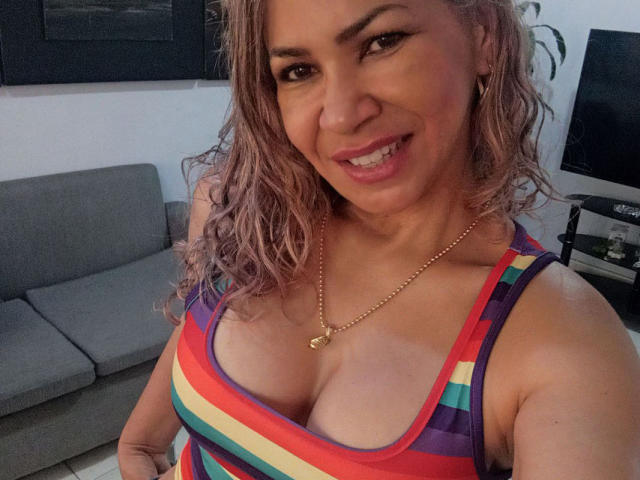 BrigiteWalsh - Porno na żywo i seks kamera - 25932801