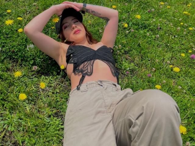 CharlotteAristizabal - Live sex cam - 25937545