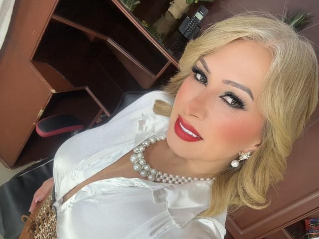 MisseScarleth - Live porn &amp; sex cam - 25938813