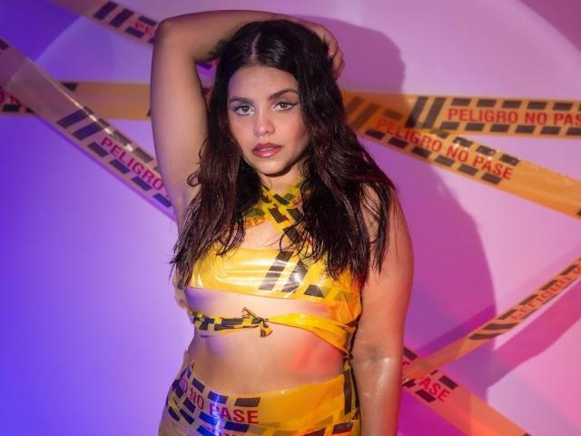 SexxyNikole - Live porn &amp; sex cam - 25938925