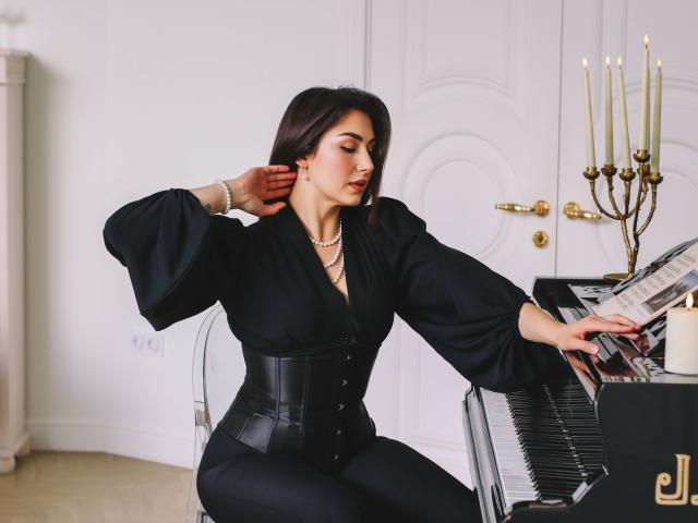 OliviaCluff - Live porno og sexkamera - 25940877