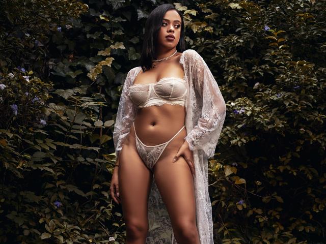 LiaHilton - Live porn &amp; sex cam - 25944557