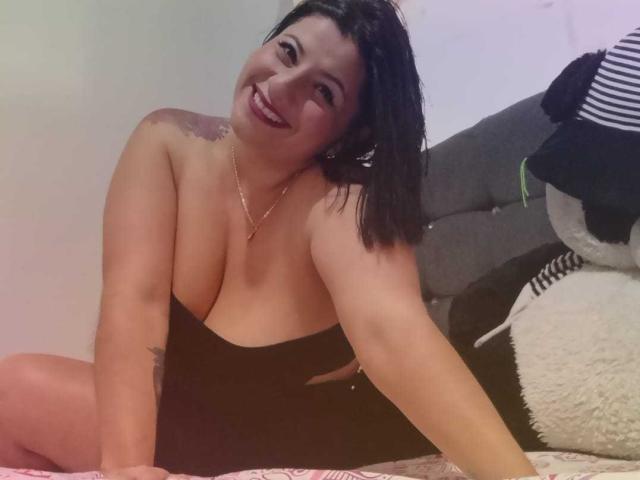 AngeleRoux - Live porn &amp; sex cam - 25945517