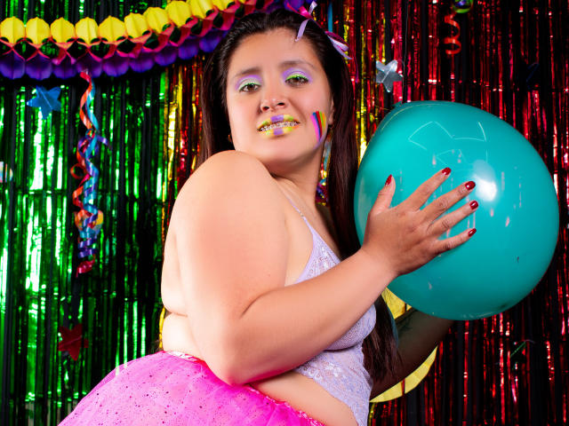 TaylorBecker - Live porn &amp; sex cam - 25954813