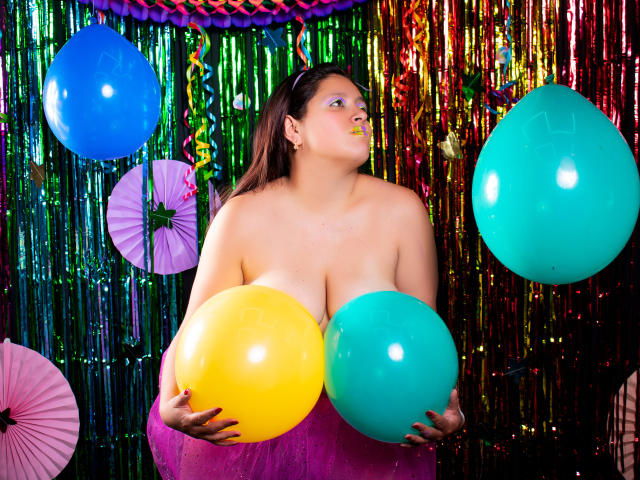 TaylorBecker - Live porn &amp; sex cam - 25954849