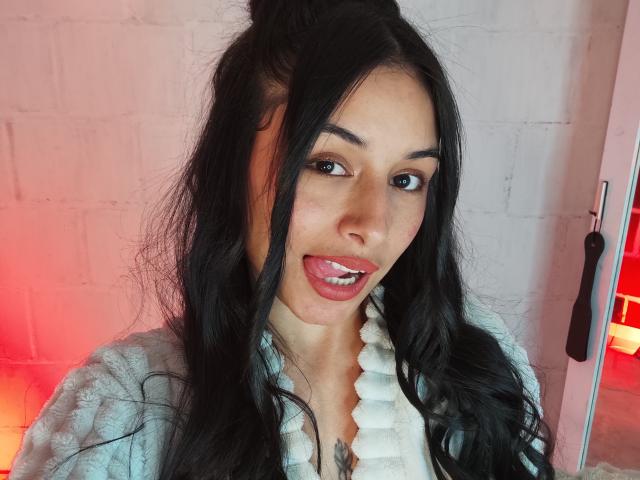 EmilyVv - Live sex cam - 25959293