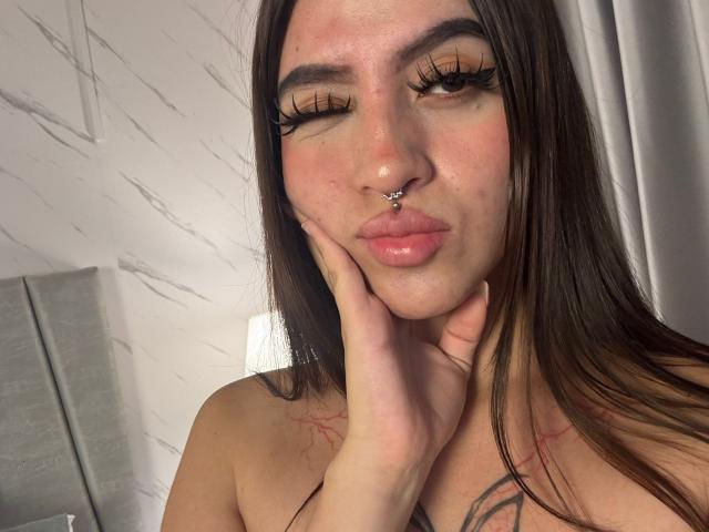 NaireaBeaumont - Live porn &amp; sex cam - 25961769