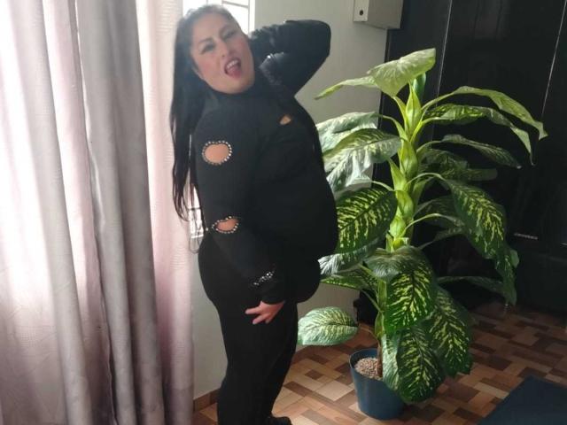 Keyla69Hot - сексуальная веб-камера в реальном времени - 25965621