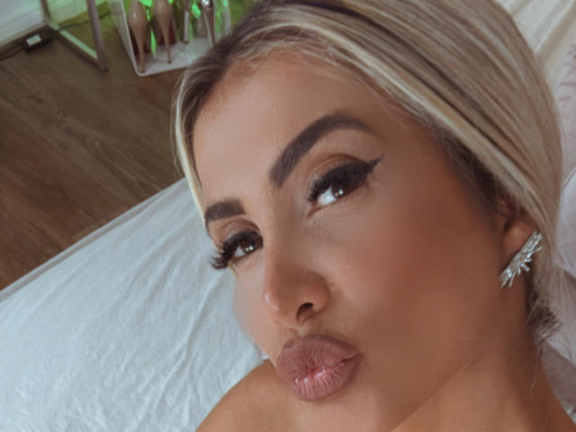 Lellie - Live porn &amp; sex cam - 25966205