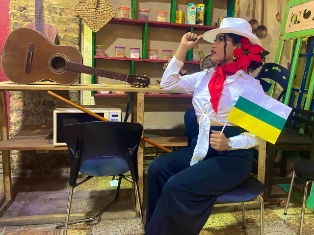 SophieSonyas - Live porn &amp; sex cam - 25966393