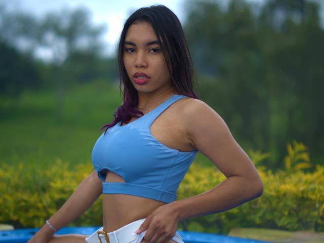 LaureneX - Élő pornó és szexkamera - 25967345