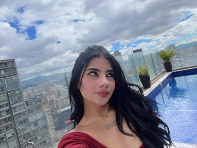 NatallieBlue - Élő pornó és szexkamera - 25974385