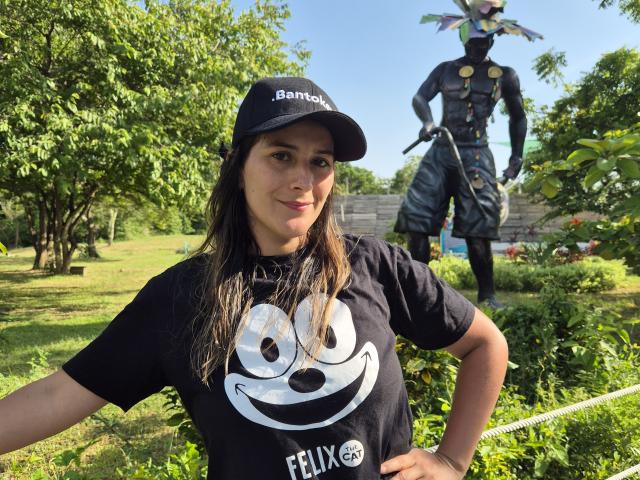 RousseMelinda - Live porn &amp; sex cam - 25975069