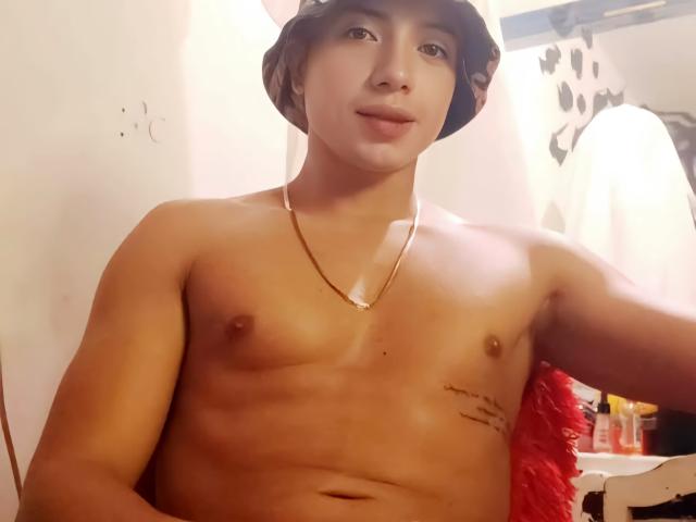 DamianLove69 - Live sex cam - 25978593