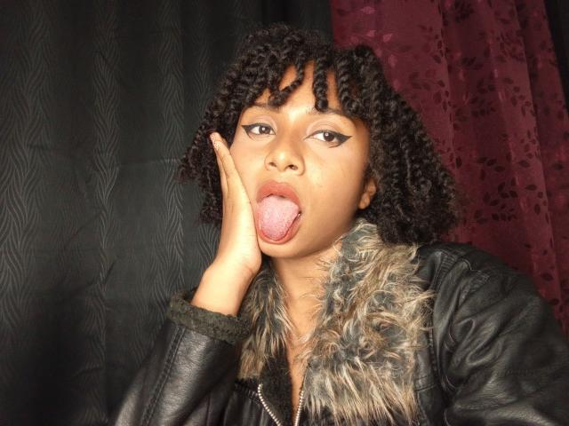 MeganWlliams - Live porn &amp; sex cam - 25987921