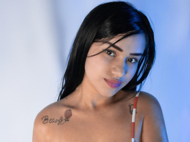 ZiomaraLoven - Live porn &amp; sex cam - 25990337