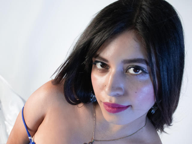 YinelaOslen - Live sexe cam - 25990457