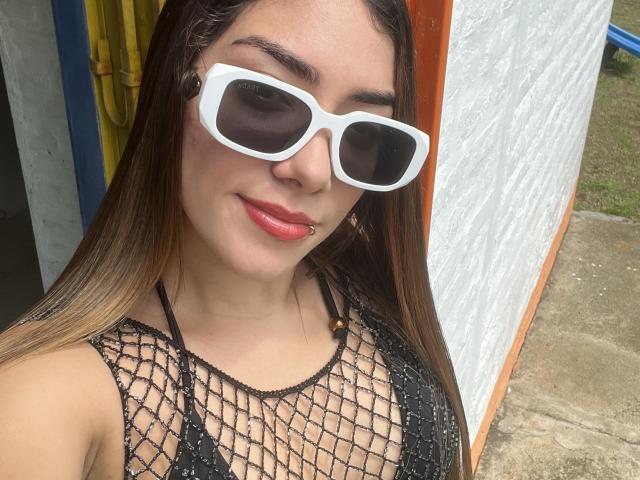 SharonKlart - Live porn &amp; sex cam - 25990629